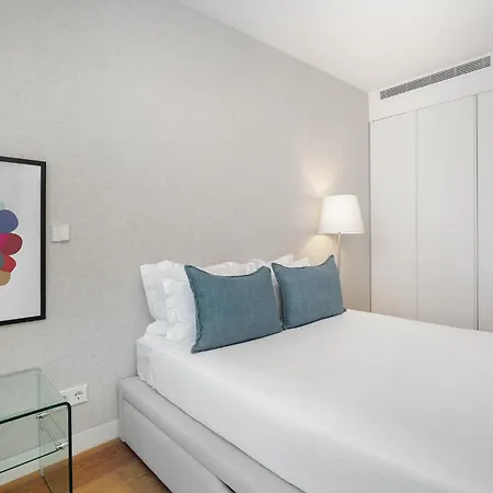 Whome Skyline Penthouse Luxury Living View, Ac & Elevator *