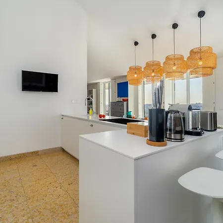 Apartment Whome Skyline Penthouse Luxury Living View, Ac & Elevator Lisbon